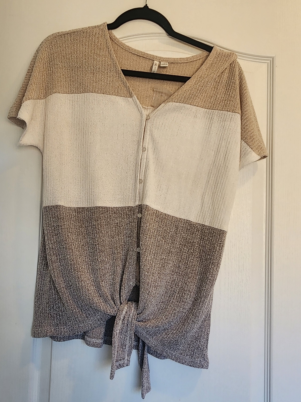 Cato Beige White Brown Colorblock Tie-Front Short Sleeve Top S Euc